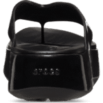 crocs_1729d888-f3df-4f33-918a-56824b4d8330